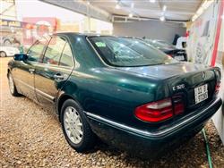 مرسيدس بنز E-Class